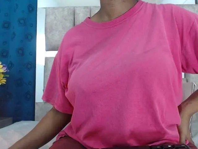 AmbarSmit on BongaCams 