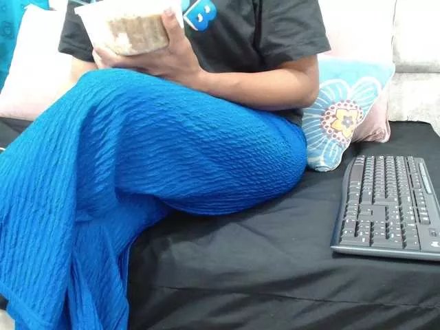 AmbarSmit on BongaCams 