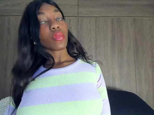 Anaisbeily on BongaCams 