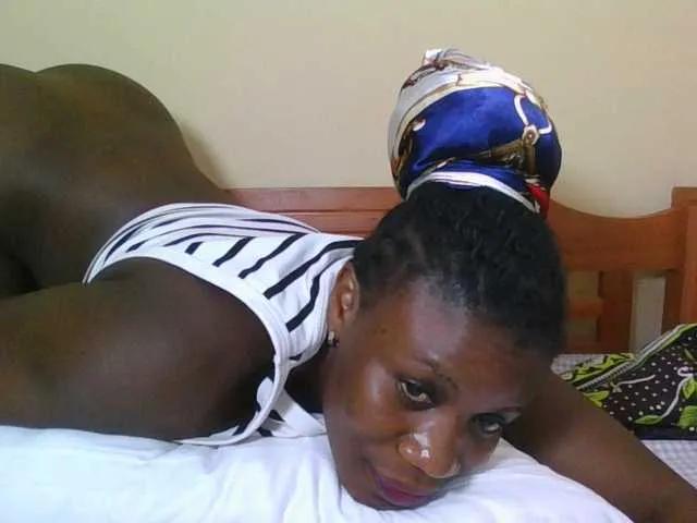 Babyrozzilah on BongaCams 