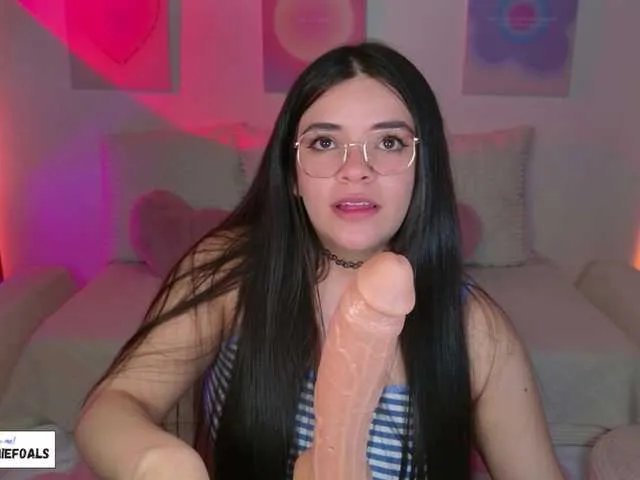 CammieFoalss on BongaCams