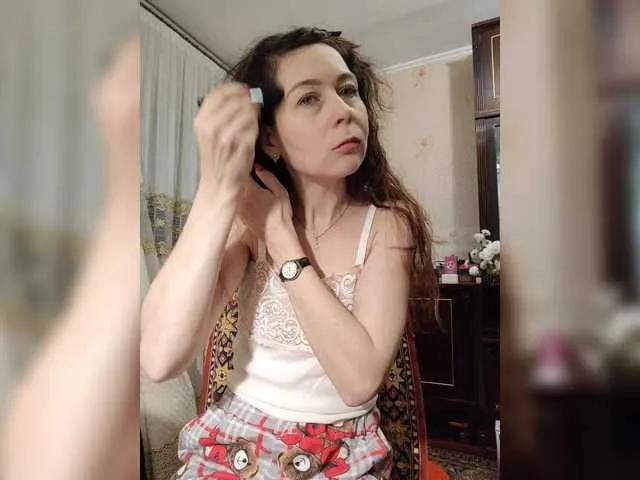 caroliiine on BongaCams