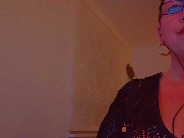 Connyat99 on BongaCams 