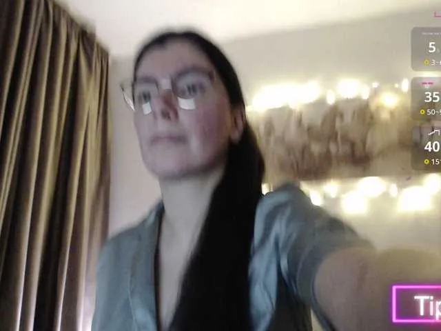 Elinor21 — Hello! Domi works for 3 tokens! Check the tip menu, the Lovense menu. Private and full private chat open. Thank you! 