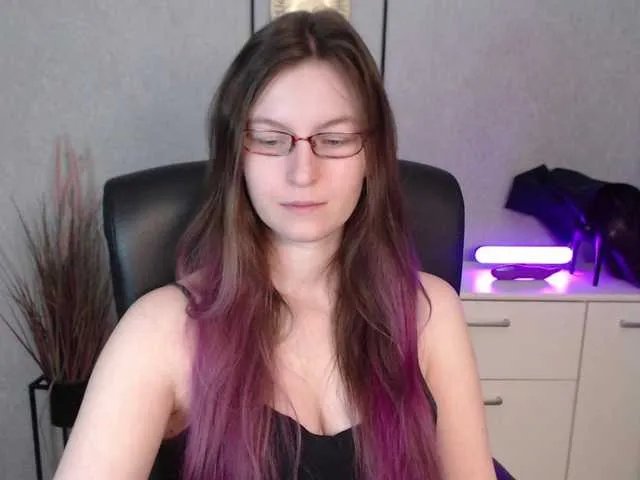 EmmaHeart on BongaCams 