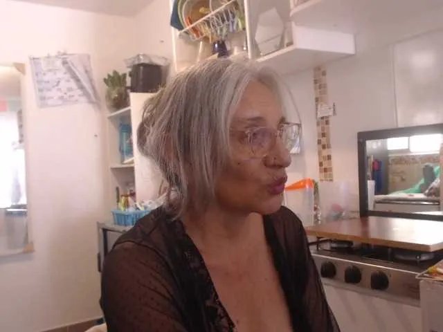 estelamars on BongaCams 