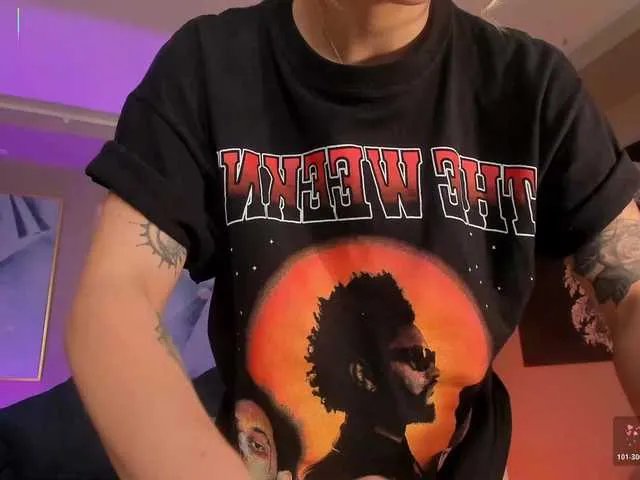 EveBenson on BongaCams 