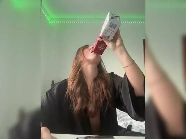 Evelonelfi on BongaCams 