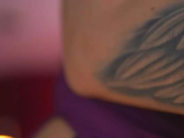 EvelynEvyy on BongaCams 