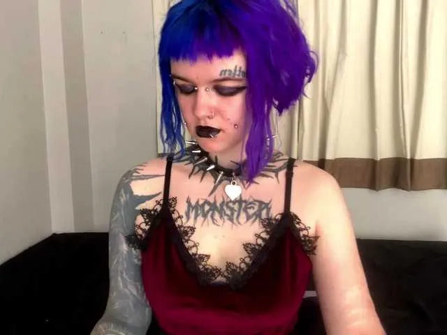 Floralfable on BongaCams