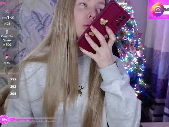 Foxymoxy19 on BongaCams