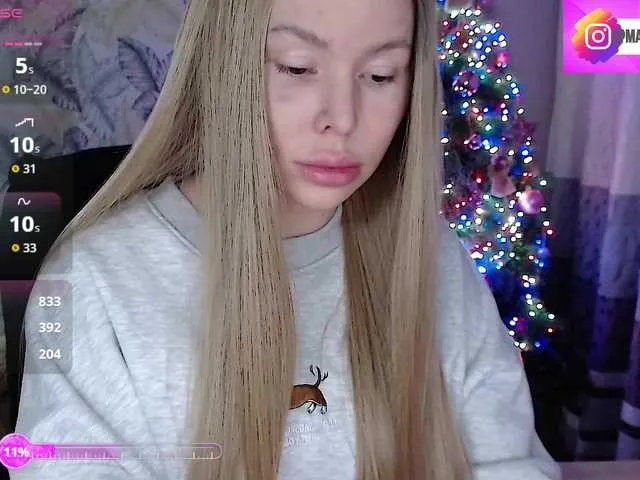 Foxymoxy19 on BongaCams