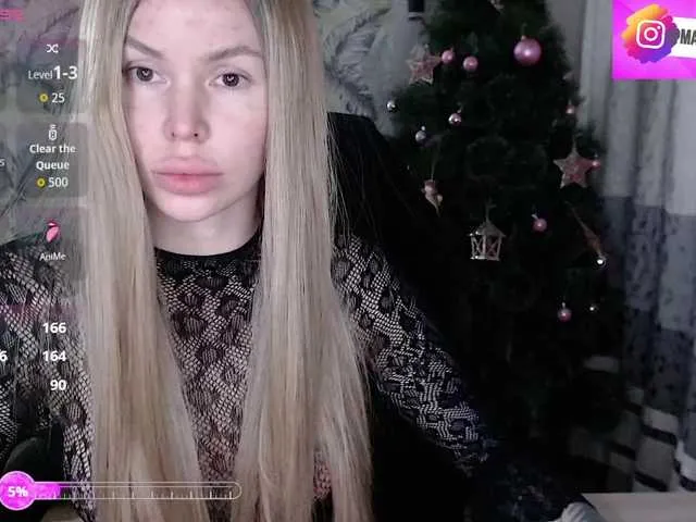 Foxymoxy19 on BongaCams