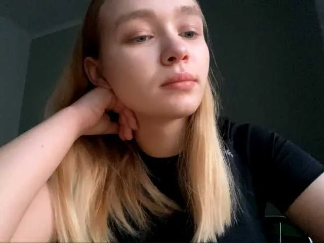 HerminiaLanting on BongaCams