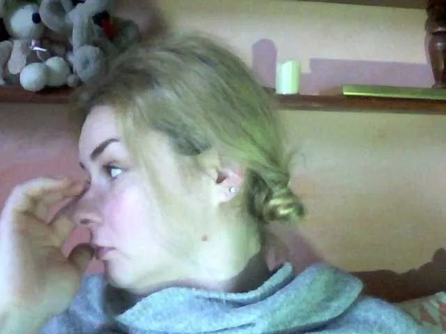 HollyLaPretty on BongaCams 