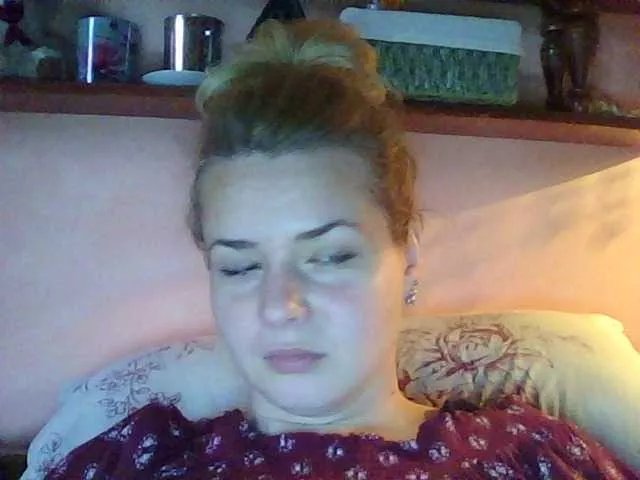 HollyLaPretty on BongaCams 