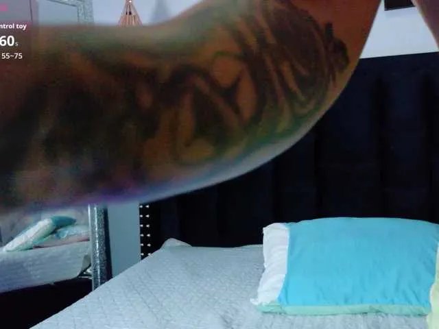 hollyvega on BongaCams 