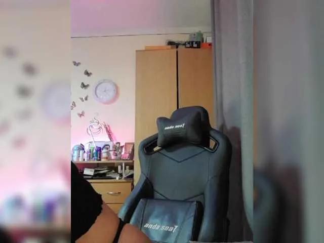 Hotangel75 on BongaCams