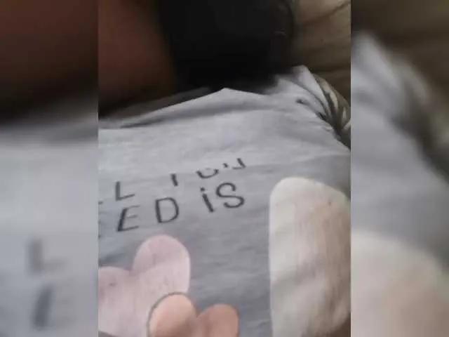 IndianBeaut — ~Respectful 
~Gentleman 
~Spoiling Me 
~When a real man/woman takes control of me and can handle me 