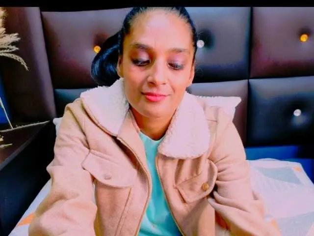 IndianSutraX on BongaCams 