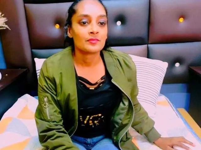 IndianSutraX on BongaCams 