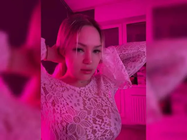 James-Eva0 on BongaCams