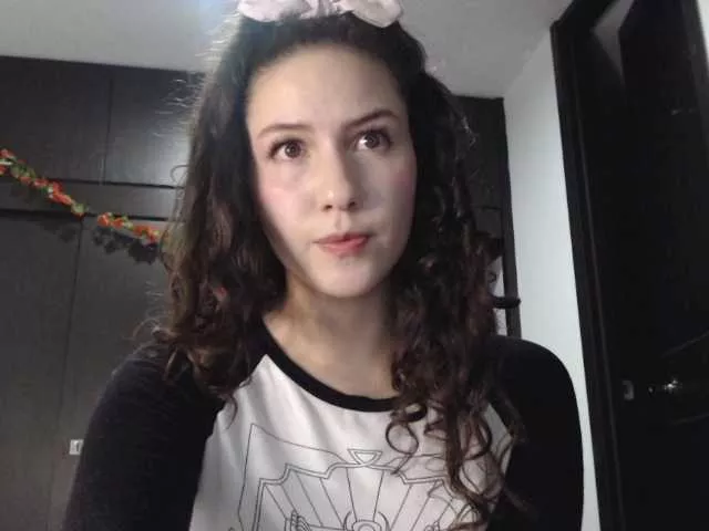 Jane-r on BongaCams