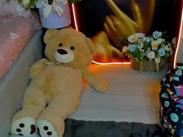 Kristinne13 on BongaCams