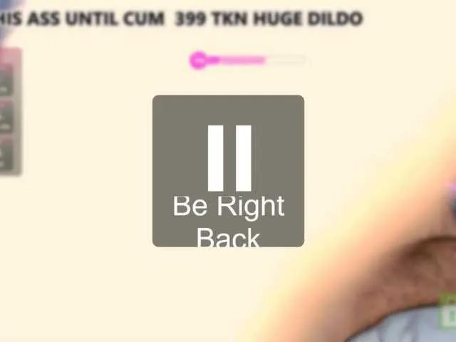 latinaculorico — We love that you incentivize us with tips, it means you really enjoy it.