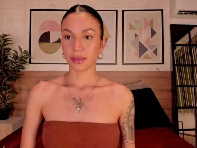 LunaRuso on BongaCams