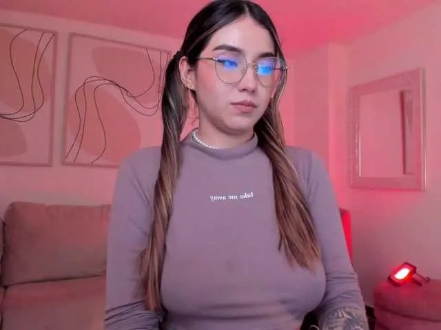 MaddisonCollins on BongaCams 