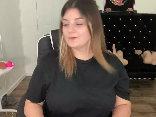 maramaze on BongaCams 