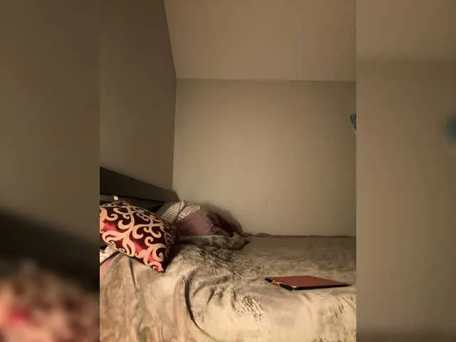 Peachyz on BongaCams