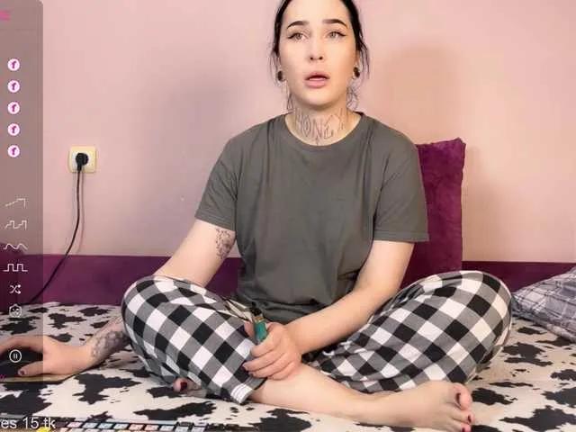 PinkyNastyx on BongaCams