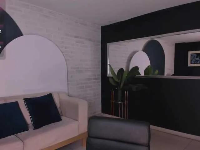 RossieRhoades on BongaCams 