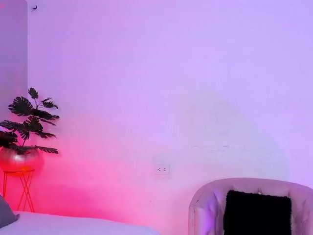 sasha-yaklove999 on BongaCams 
