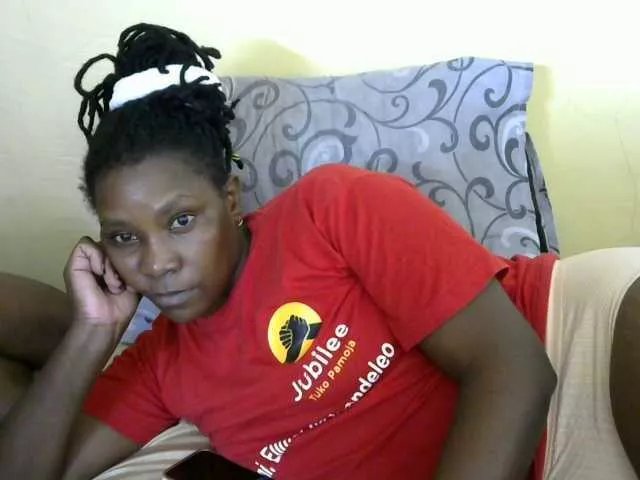 Sexxydivey1 on BongaCams 