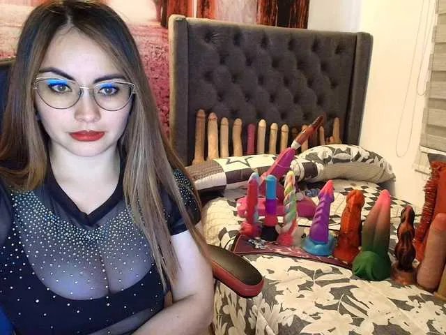 sofia23dirty on BongaCams