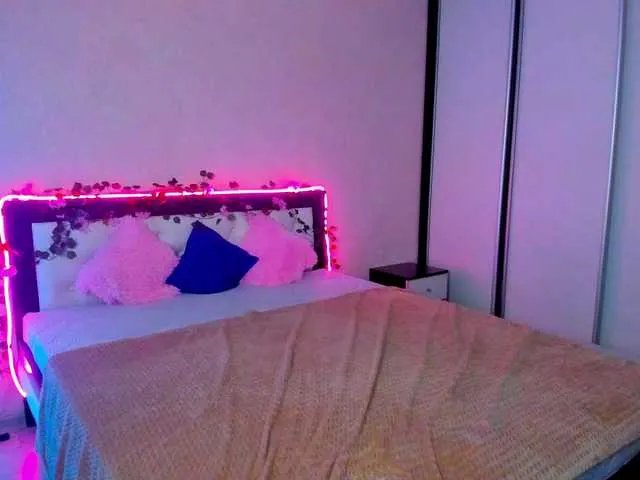 SteshaRay on BongaCams 