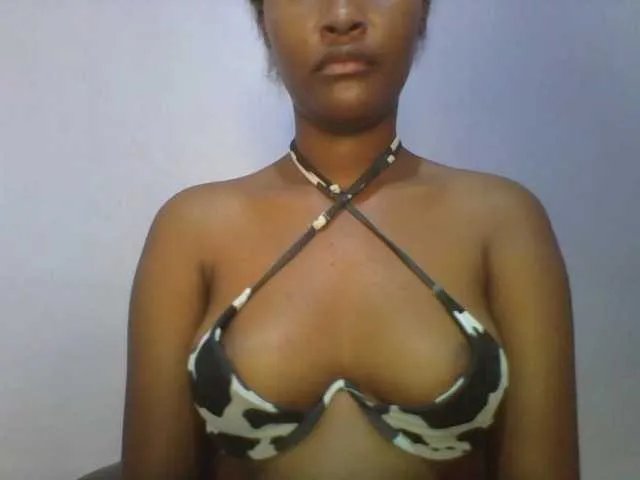 Sweet-boo on BongaCams 