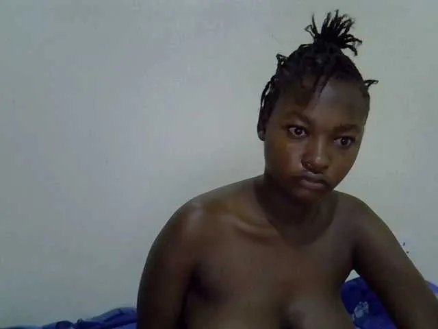 sweet-luna1 on BongaCams 