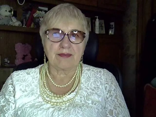 SweetCherry00 on BongaCams 