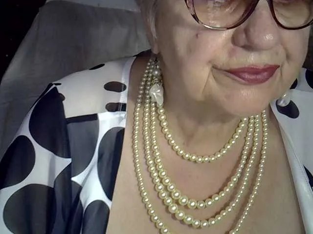 SweetCherry00 on BongaCams 