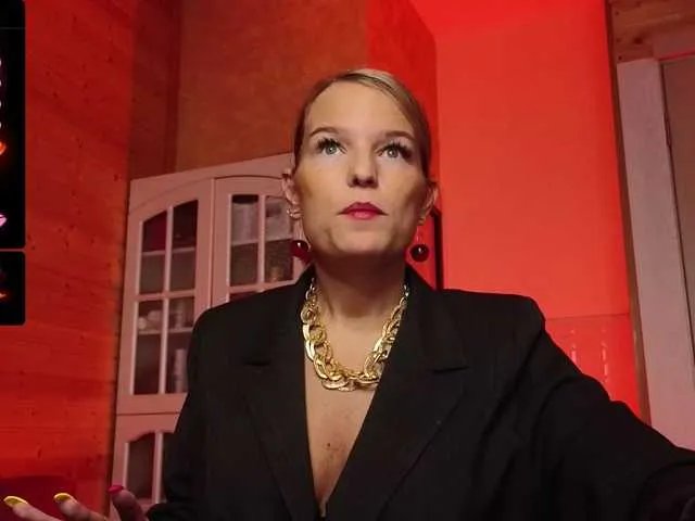 sweeteve050 on BongaCams 