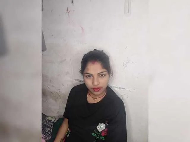 Tunnidelhi on BongaCams 