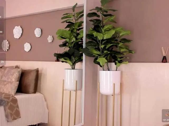 VictoriaShelby — I love fun, daring, sincere and talkative people, do you like to be daring? You are in the right place 