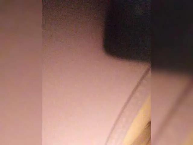 ZoeCamils on BongaCams