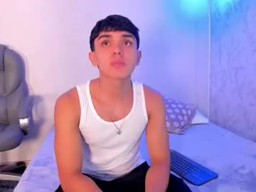 _taylorblack on Chaturbate