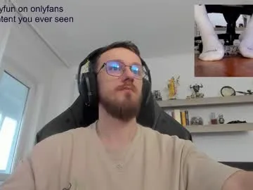alphaboyfun on Chaturbate