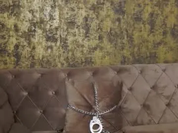 ambercrost on Chaturbate